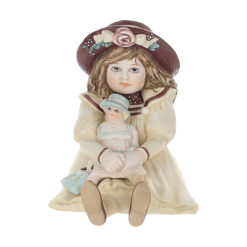 Jan-Hagara-Porcelain-Figurine-Barbara-C22341