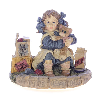 The_Dollstone_Collection_3530V_Jamie_and_Thomasina_The_Last_One_Animal_Figurine_1998 Front View