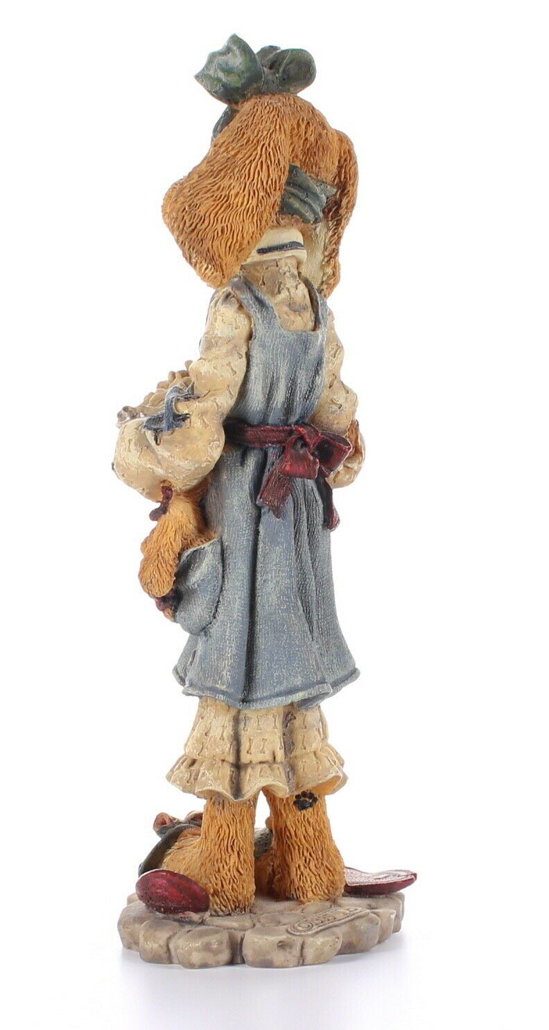 Boyds Bears & Friends Collectible Folkstone Figurine Betty Biscuit Style #2870