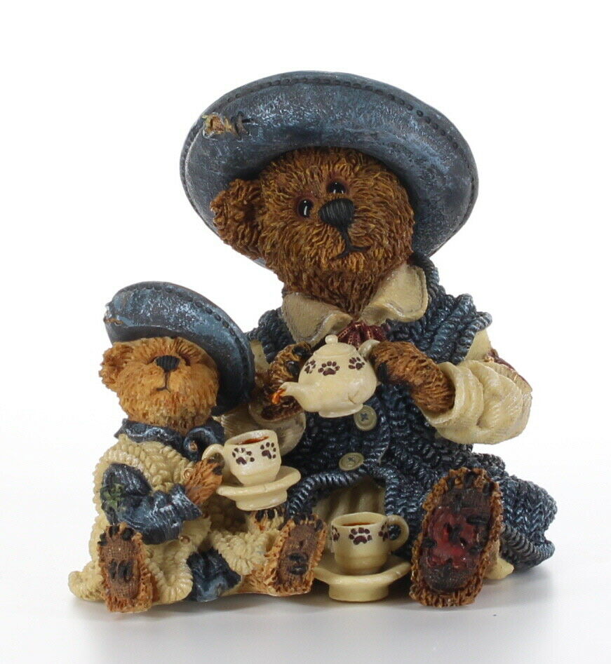 Boyds Bears Friends Bearstone Figurine Special Edition Fine Cup of Tea 02000-21