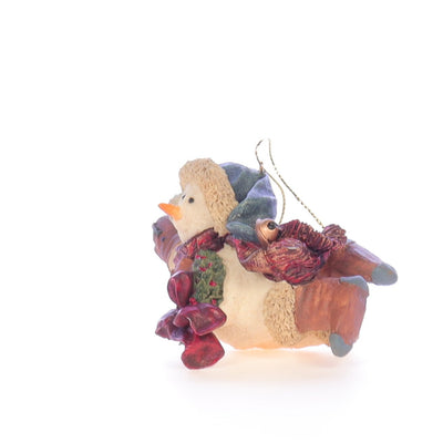 Boyds_Bears_Folkstone_Resin_Figurine_Chilly_with_Wreath_2564_02