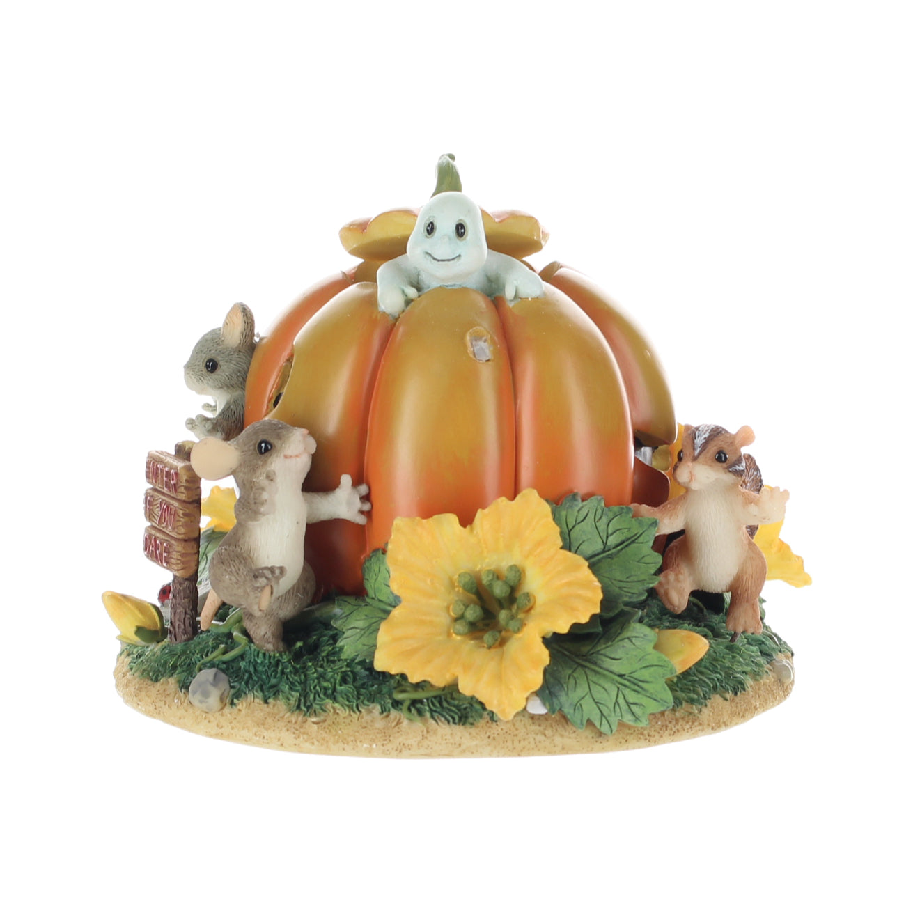 Charming-Tails-Resin-Figurine-Happy-Halloween-85113