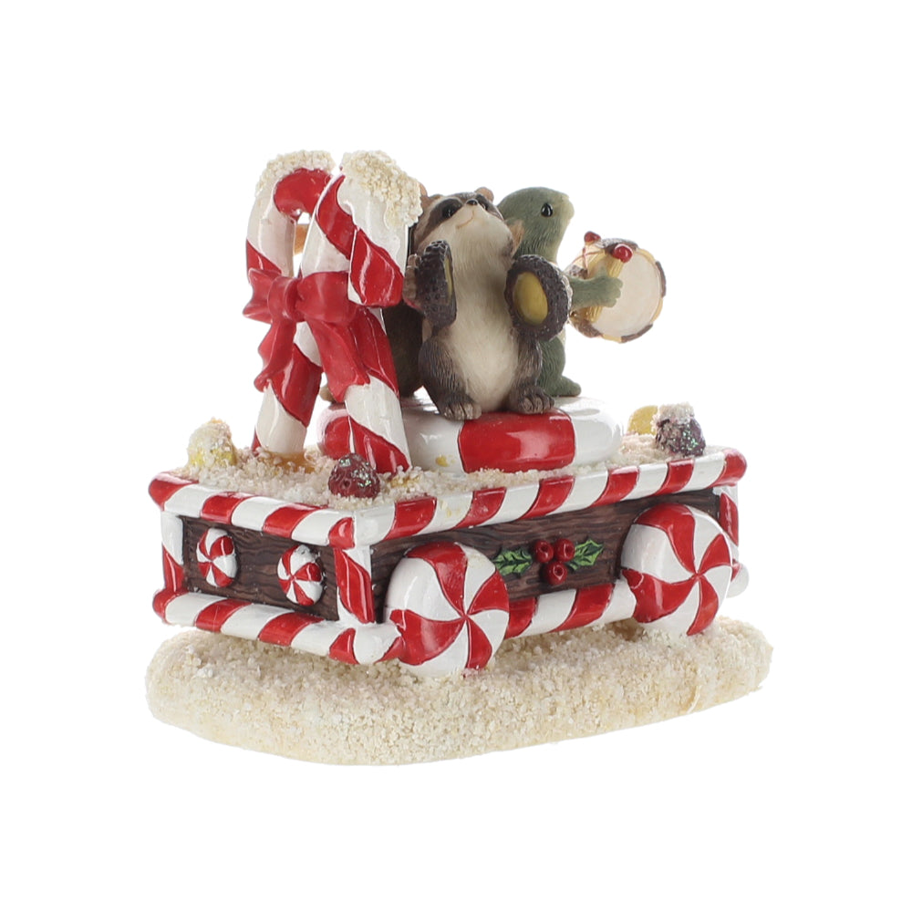 Charming-Tails-Resin-Figurine-Sugar-Time-Band-Float-87104