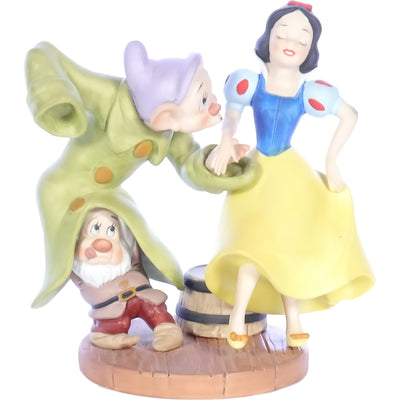 Disney's Magic Memories Porcelain Figurine Limited Edition 1980 6.5"