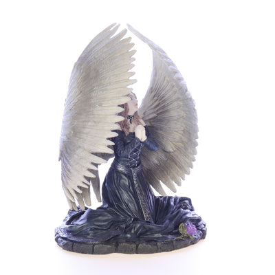 Fantasy_Art_Collection_US-WU-75257AA_Prayer_for_the_Fallen_Halloween_Figurine_2010 Front Right View