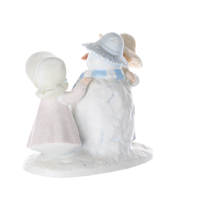 Homco-Circle-of-Friends-Porcelain-Figurine-Snow-Play-picture-4