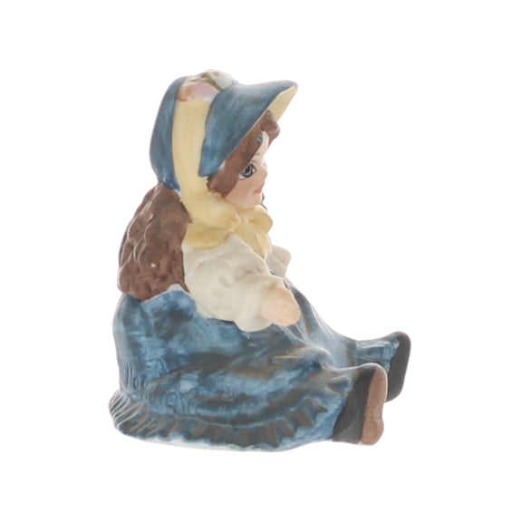 Jan-Hagara-Porcelain-Figurine-Lisa-Doll-M11353