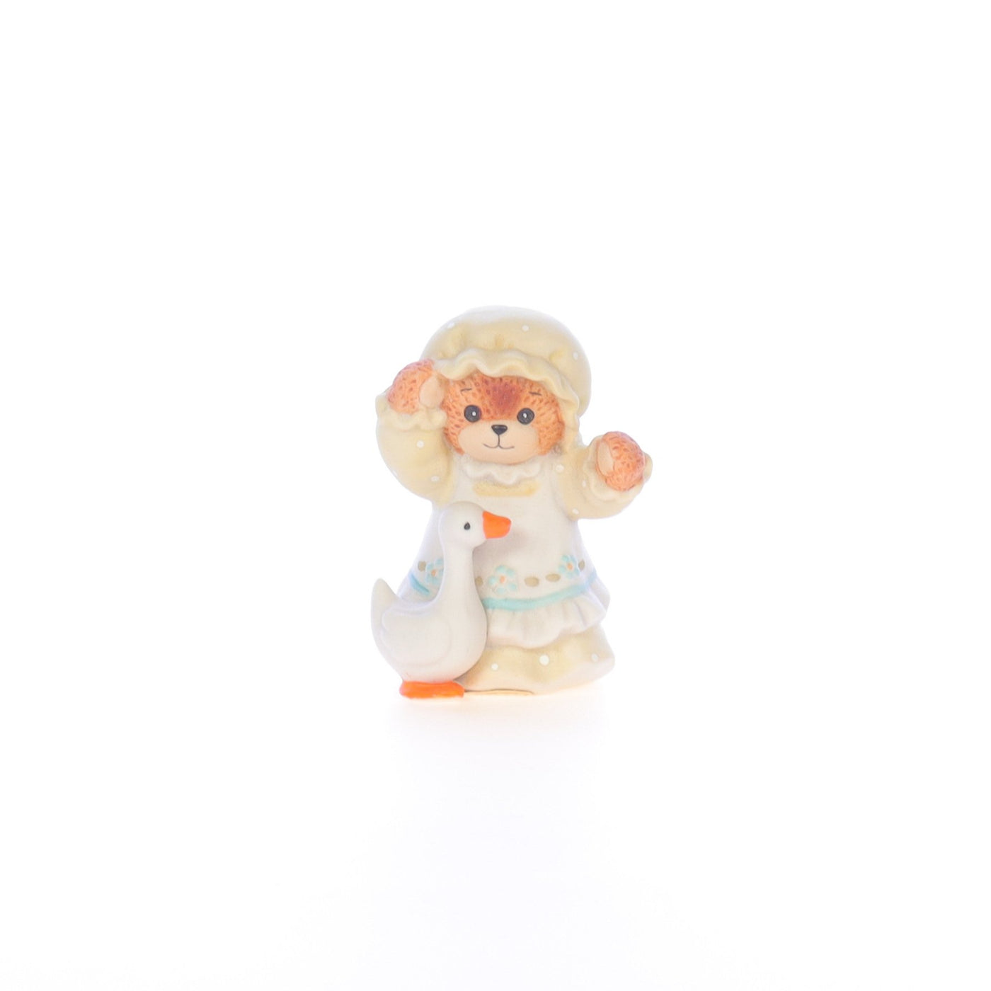 Lucy_And_Me_by_Lucy_Atwell_Porcelain_Figurine_Bear_with_Bonnet_and_Goose_Lucy_Unknown_014_01