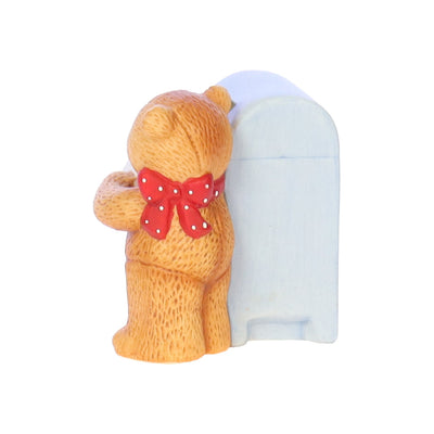 Lucy_and_Me_Bear_with_Mailbox_and_Letter_Figurine_1982