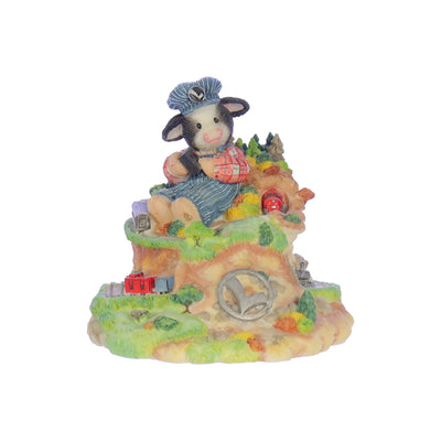 Marys-Moo-Moos-by-Mary-Rhyner-Nadig-Resin-Figurine-Youre-On-The-Right-Track-671088