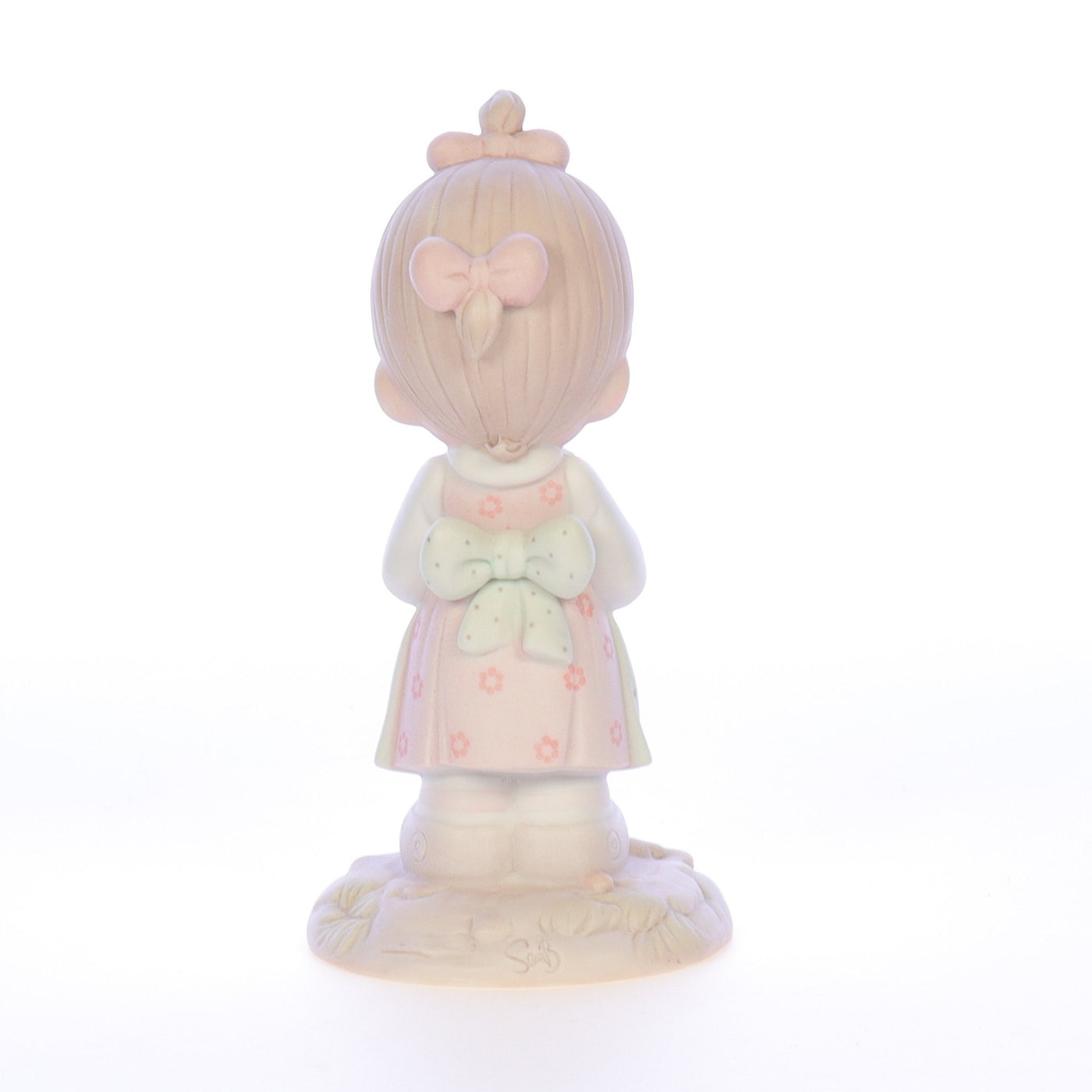 Precious_Moments_Porcelain_Figurine_May_110035_05.jpg