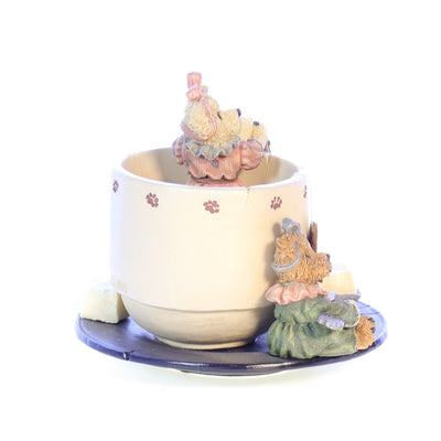 The Bearstone Collection 02000-71 Prissie Sissie and Missie Fixin Tea for Three Tea Figurine 2000 Box Right View