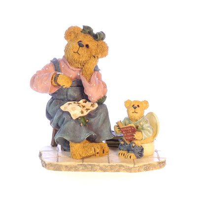 The Bearstone Collection 227797 Momma with Taylor Patience is a Virtue Figurine 2002 Box Front View