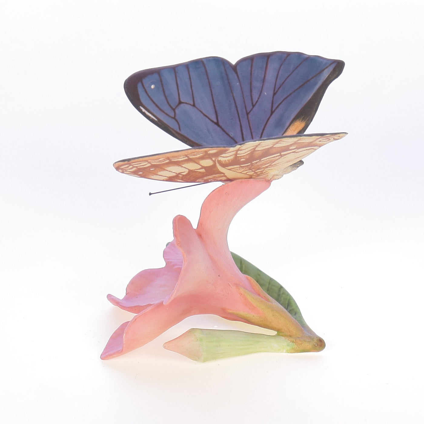 Butterflies_of_the_World_Blue_Morpho_on_Rocketrumpet_Butterflies_of_the_World_Figurine_1985