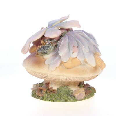 The_Wee_Folkstone_Collection_36107_Amber_Faeriedreams_Deep_in_the_Forest_Fall_Figurine_1999Front View
