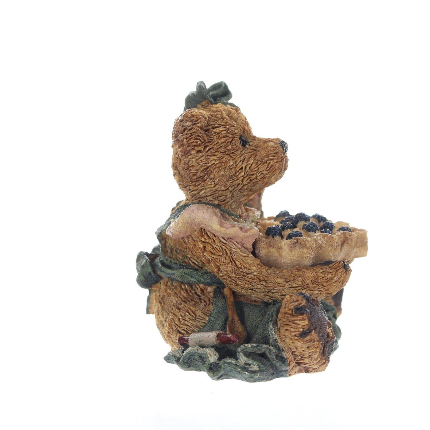 Boyds-Bears-Friends-Bearstone-Figurine-Bailey-The-BakerWith-Sweetie-Pie-2260_07