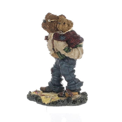 Boyds-Bears-Friends-Bearstone-Figurine-Grandpa-McBruin-with-Brian-Grandfathers-Are-the-Best-228341SYN_02