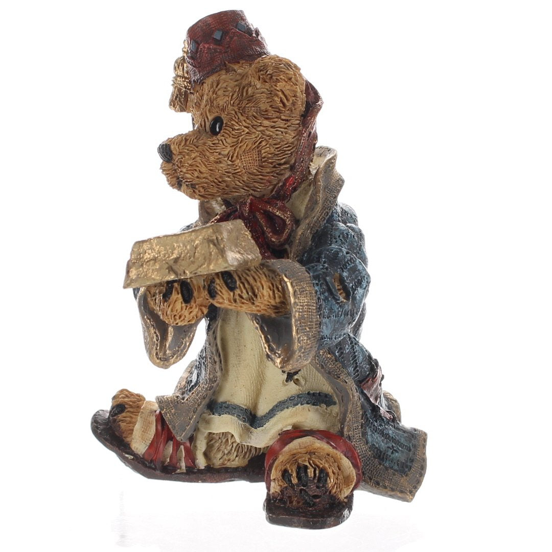 Boyds-Bears-Friends-Bearstone-Figurine-WilsonAs-Melchior-W/Gold-2405_02