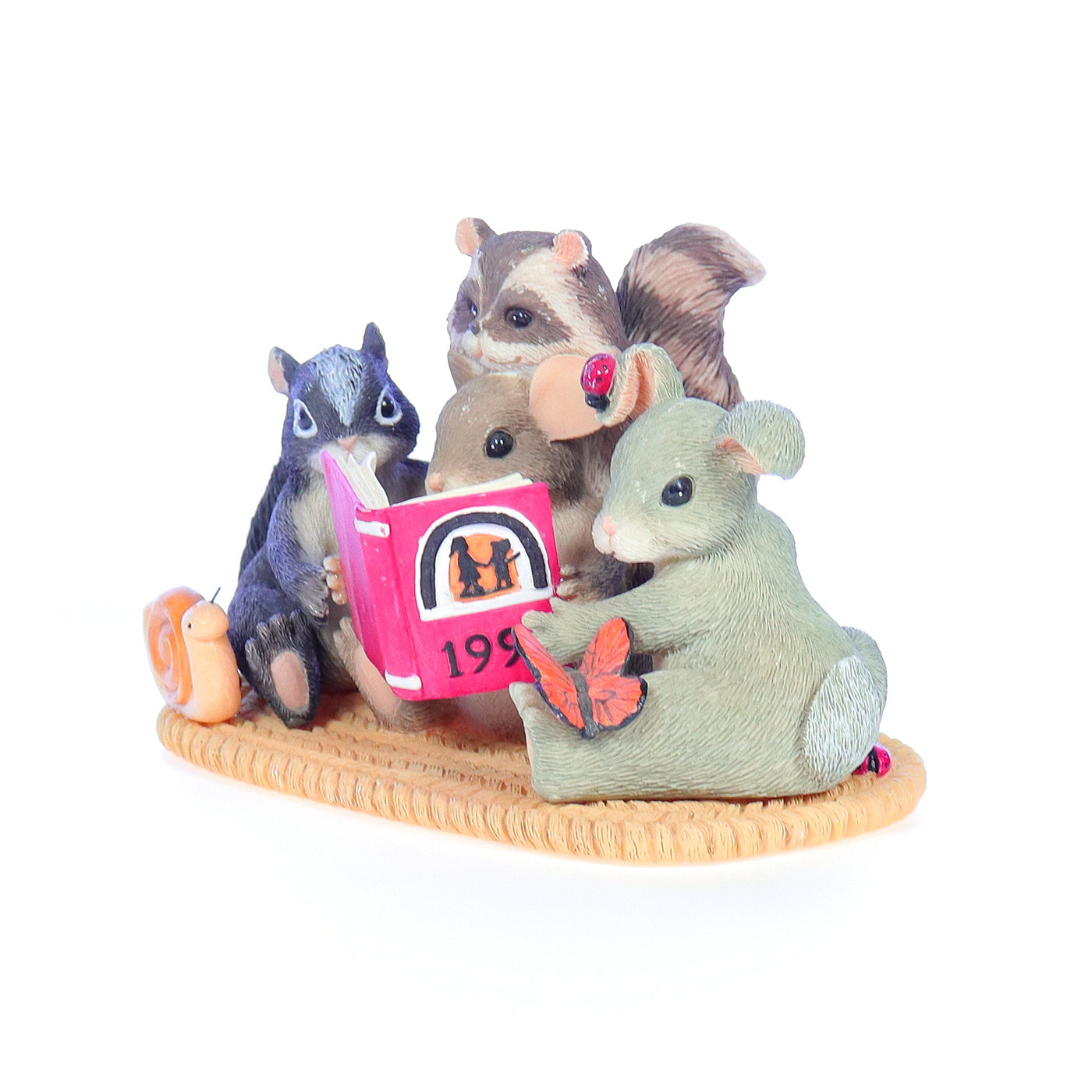 charming tails 98206 a collection of friends friendship figurine Front Left